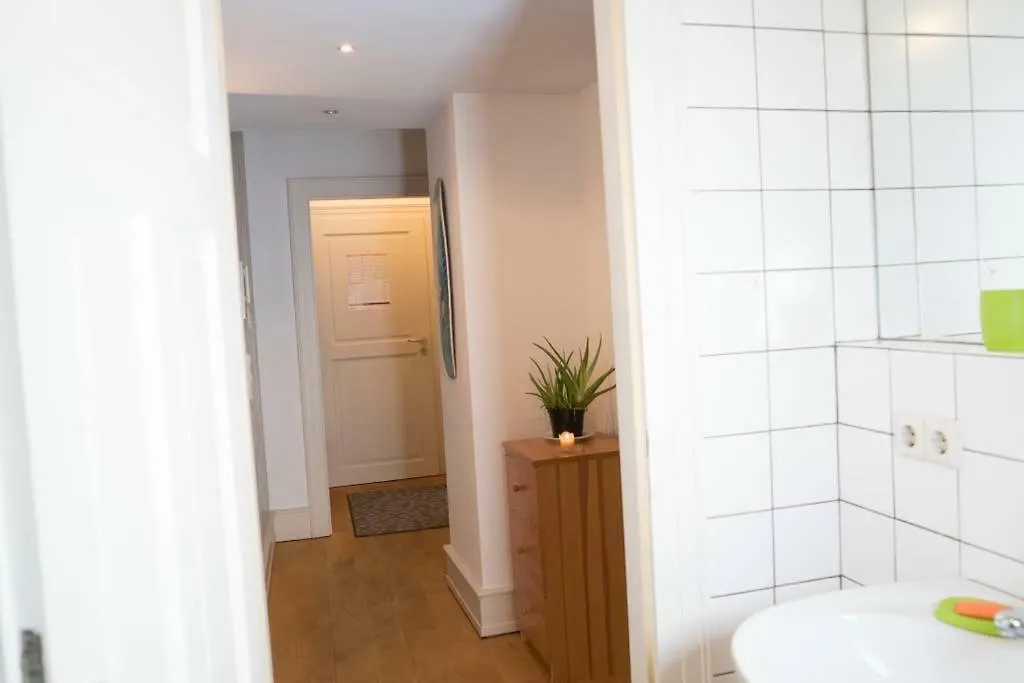 Beautiful Private Room In Heidelberg Old Town Homestay